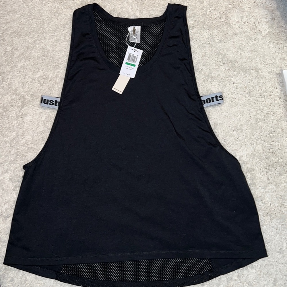 NWT Sports illustrated black workout top